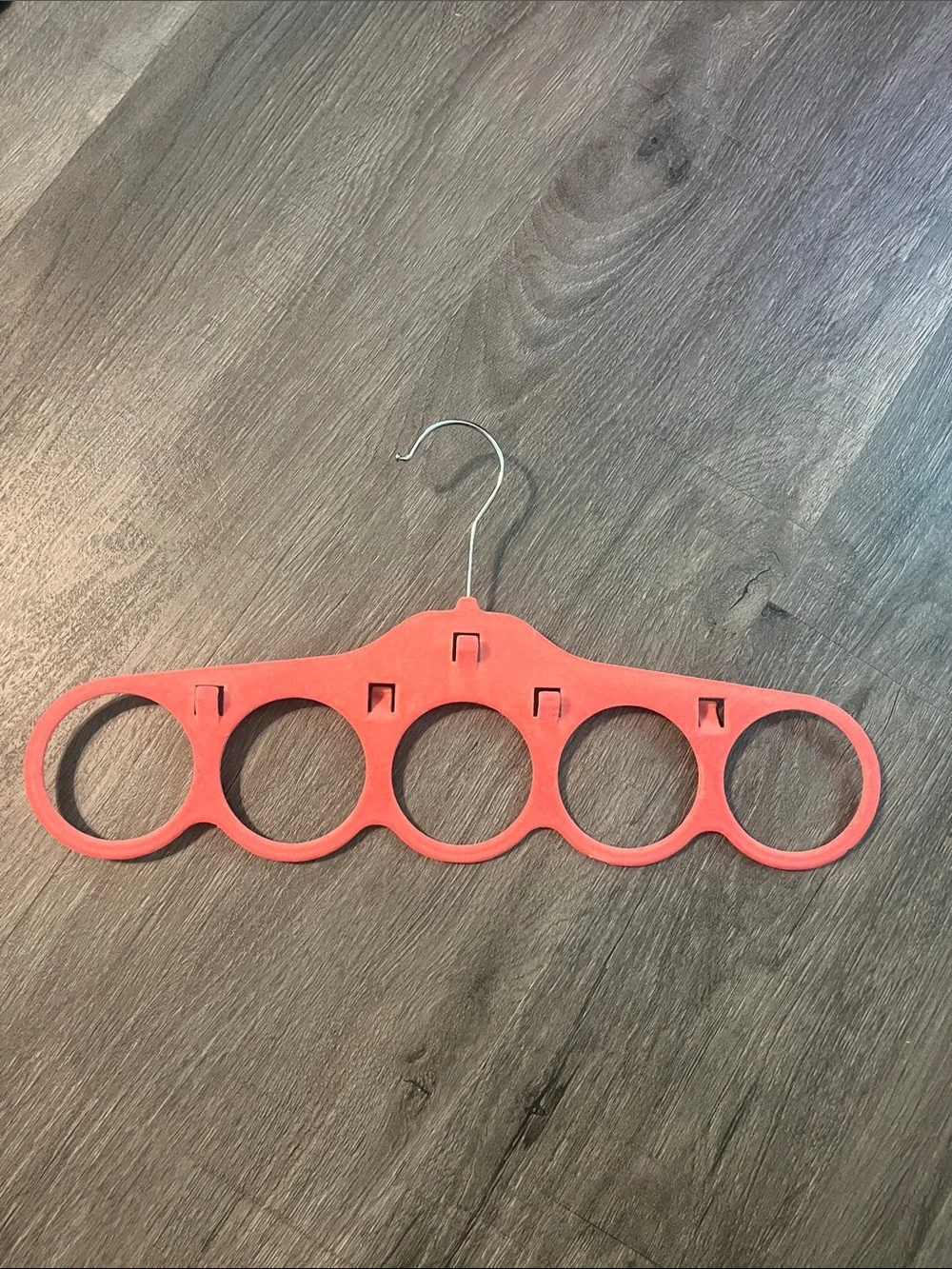 Multi-Scarf Loop Hangers - Red and Olive